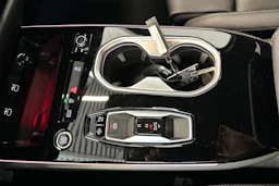 musta Audi A6 2026 kuva 30.