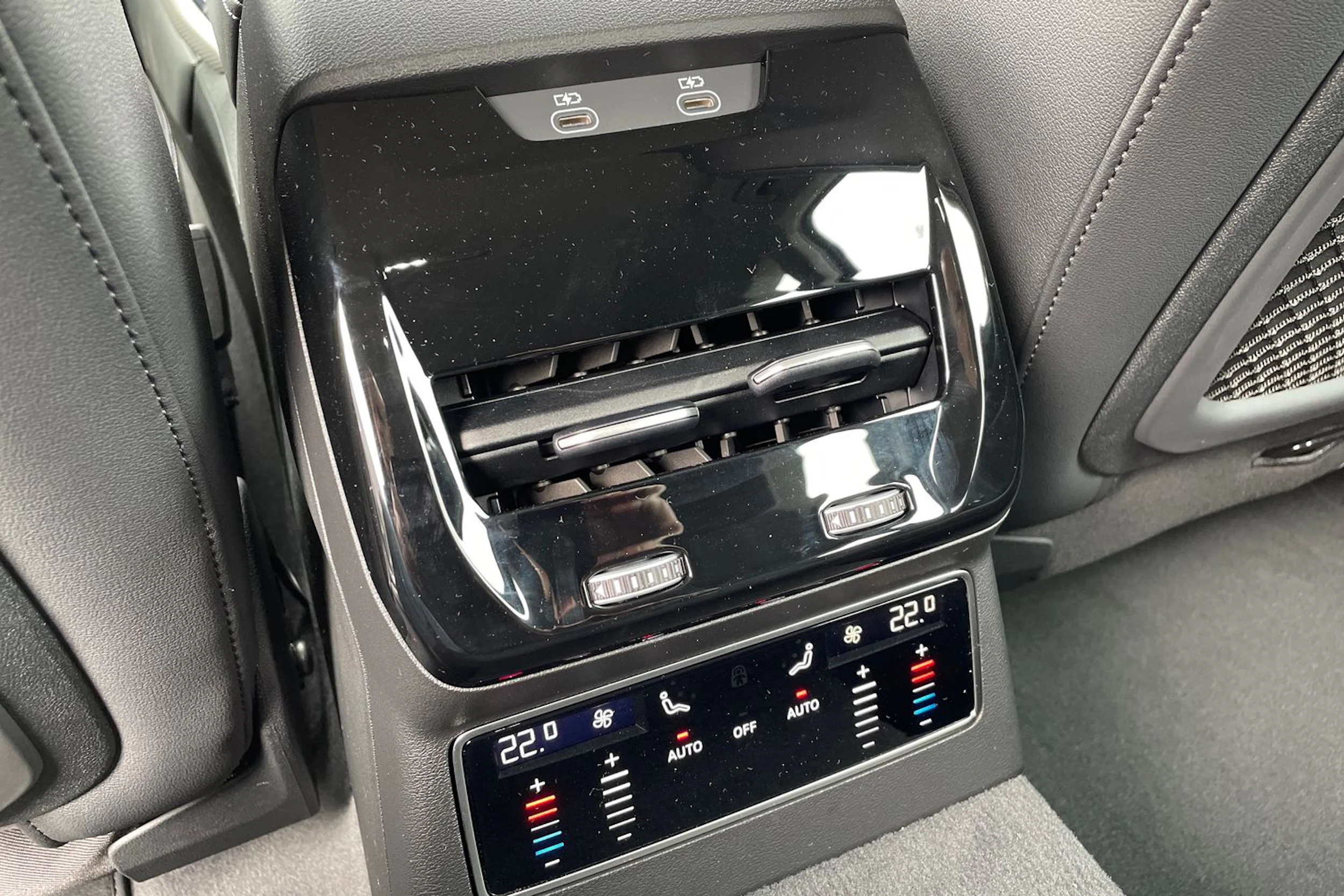 harmaa Audi A6 2026 kuva 11.