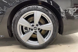 musta Audi A6 2026 kuva 10.