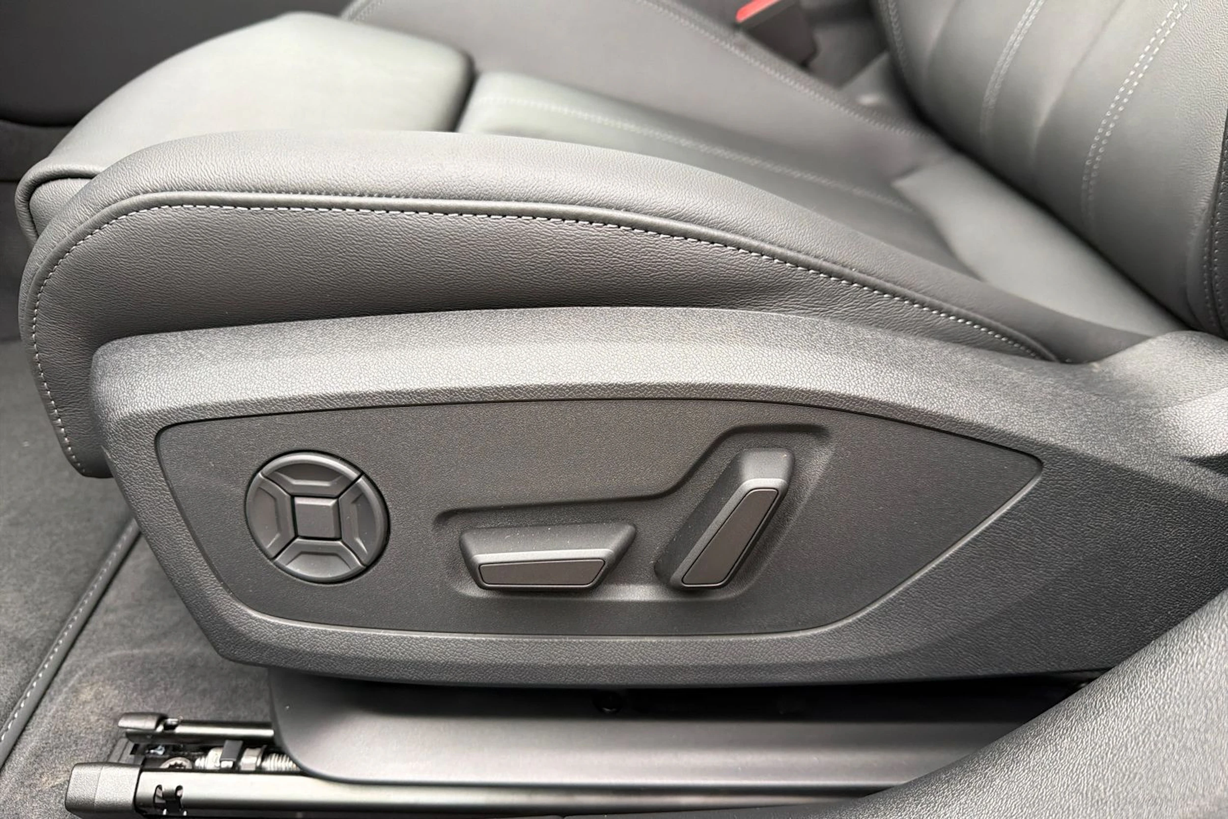 harmaa Audi A6 2026 kuva 20.