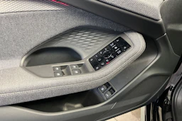 mythos musta Audi A6 2026 kuva 11.