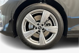 musta Audi A6 2026 kuva 9.