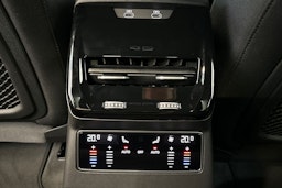 musta Audi A6 2026 kuva 15.