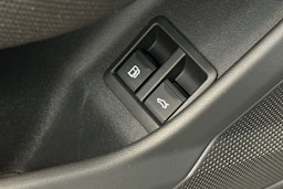 musta Audi A6 2026 kuva 17.