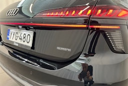 musta Audi A6 2026 kuva 33.