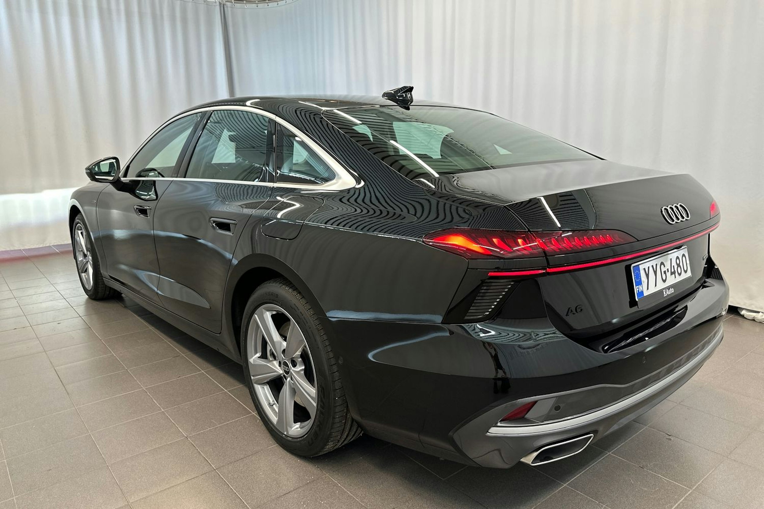musta Audi A6 2026 kuva 35.