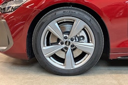 punainen Audi A6 2026 kuva 9.