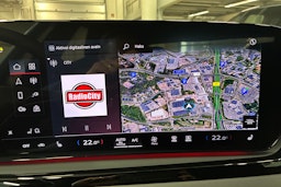 punainen Audi A6 2026 kuva 12.