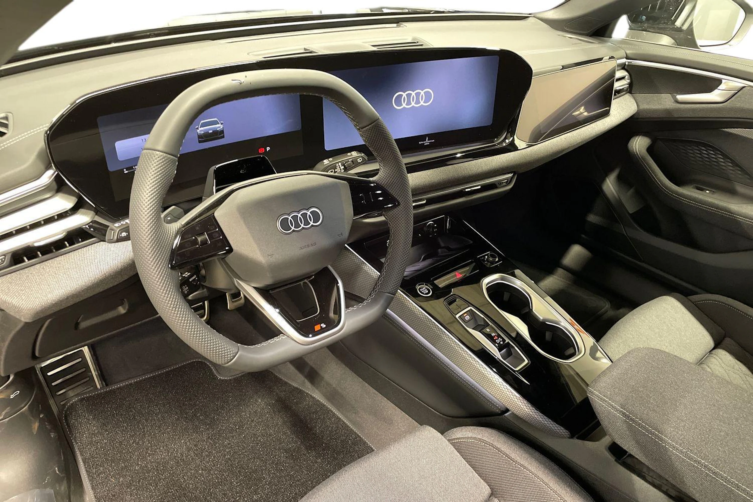 musta Audi A6 2026 kuva 6.