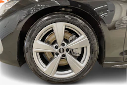 musta Audi A6 2026 kuva 9.