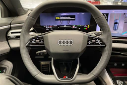 musta Audi A6 2026 kuva 11.