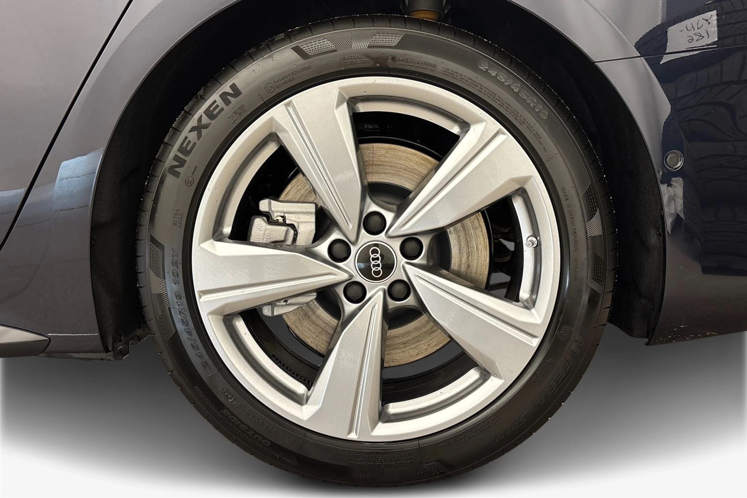 met. sininen Audi A6 2026 kuva 9.