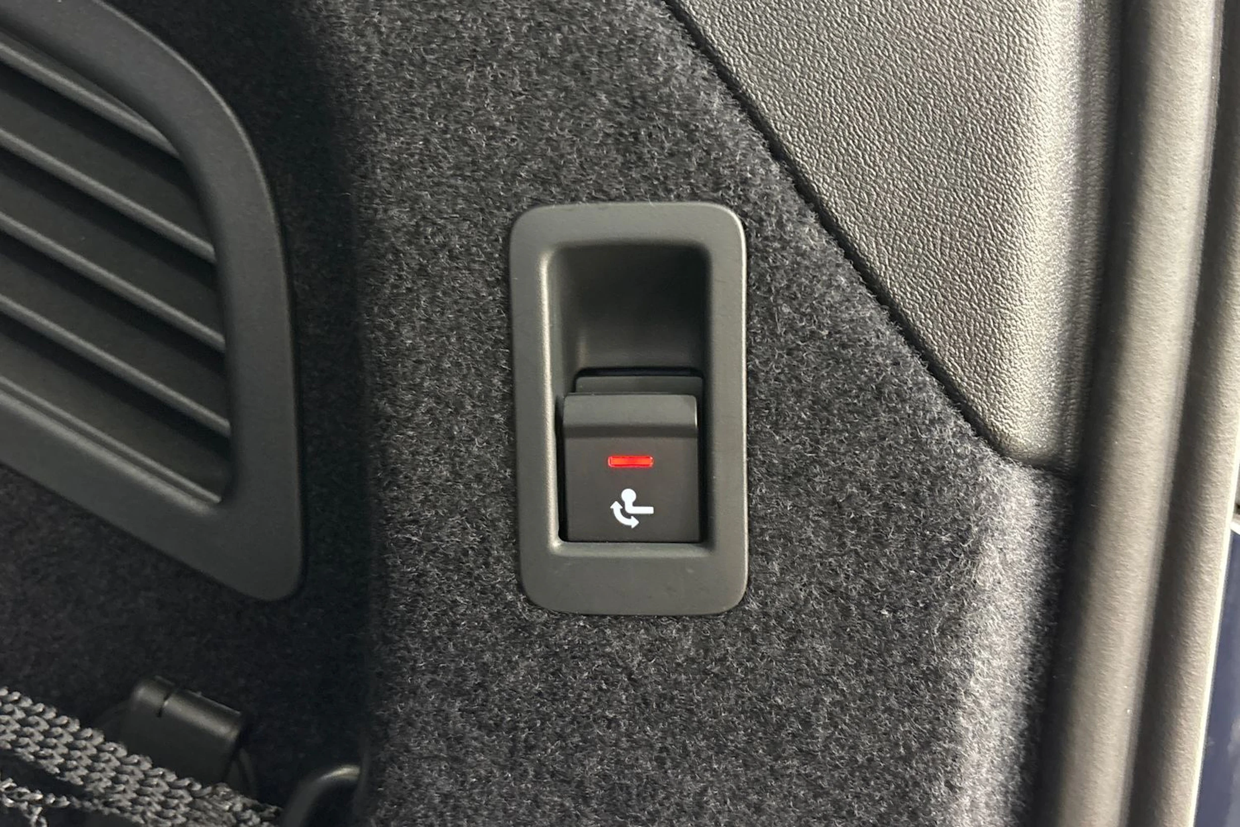 met. sininen Audi A6 2026 kuva 31.