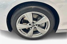 harmaa Audi A6 2026 kuva 9.