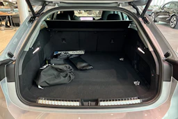 harmaa Audi A6 2026 kuva 11.
