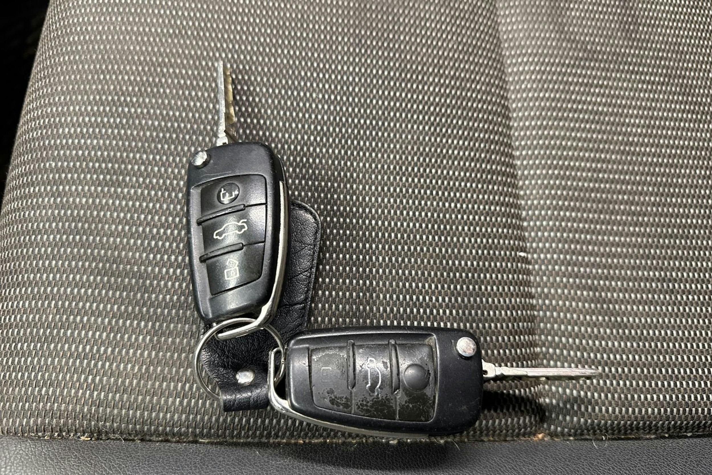 sininen Audi A6 allroad quattro 2006 kuva 32.