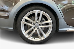 ruskea (beige) Audi A6 allroad quattro 2013 kuva 11.