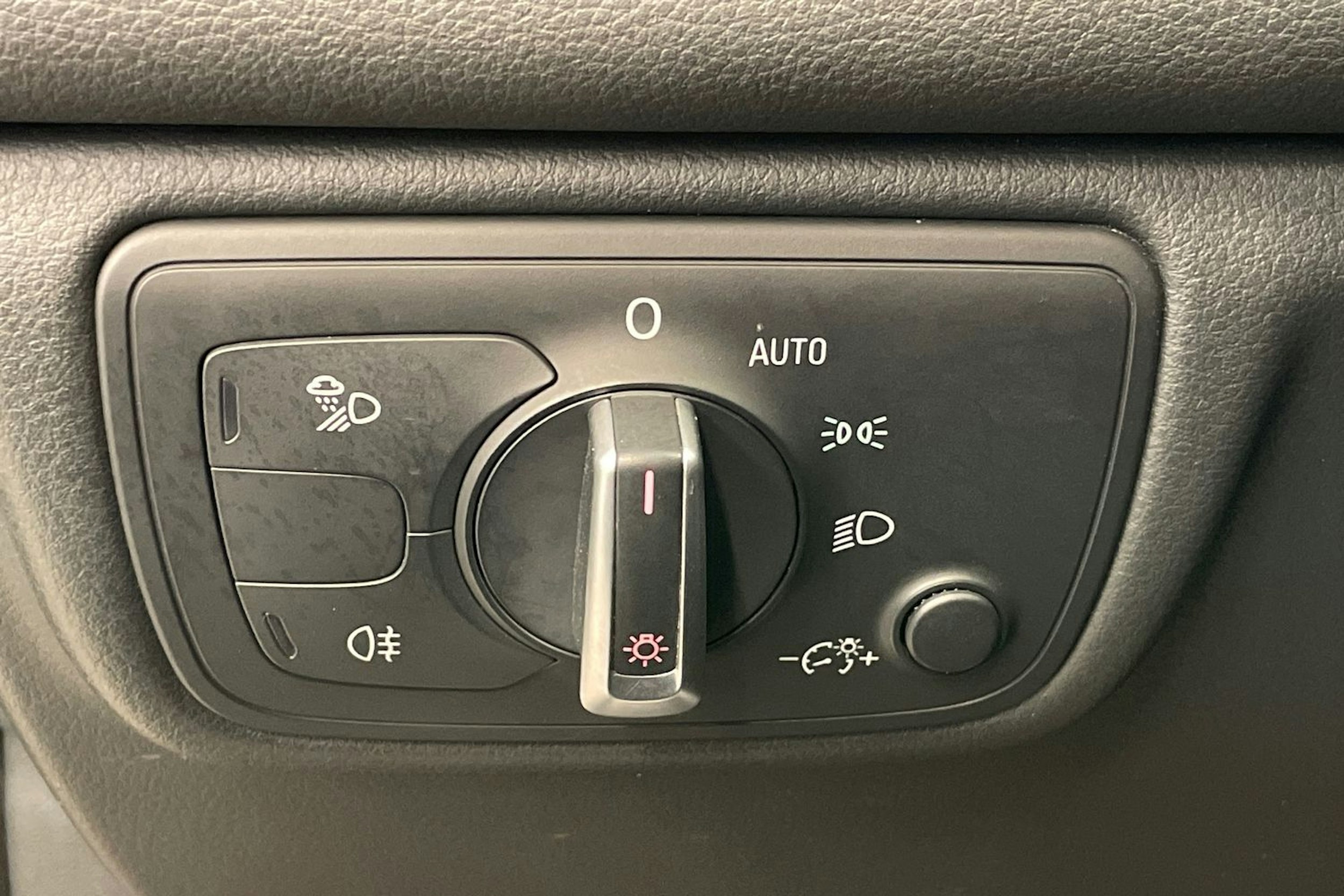 ruskea (beige) Audi A6 allroad quattro 2013 kuva 14.