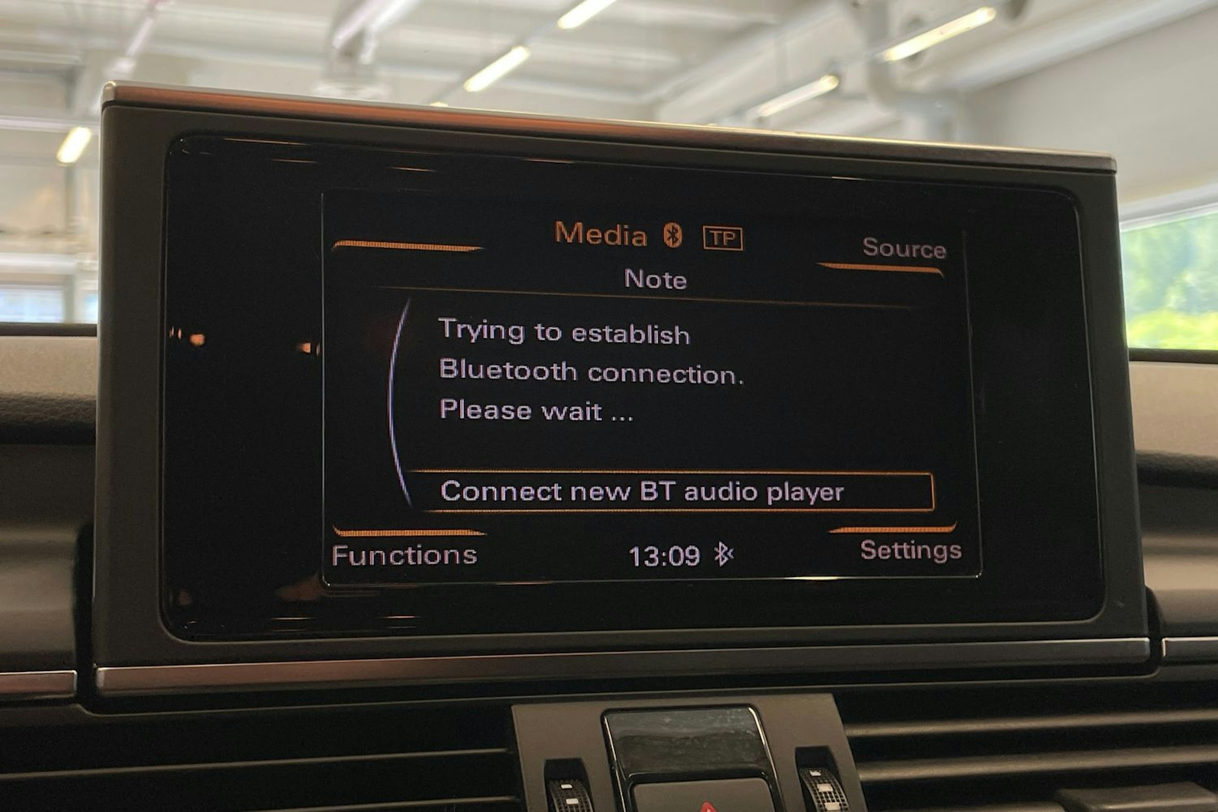 ruskea (beige) Audi A6 allroad quattro 2013 kuva 17.