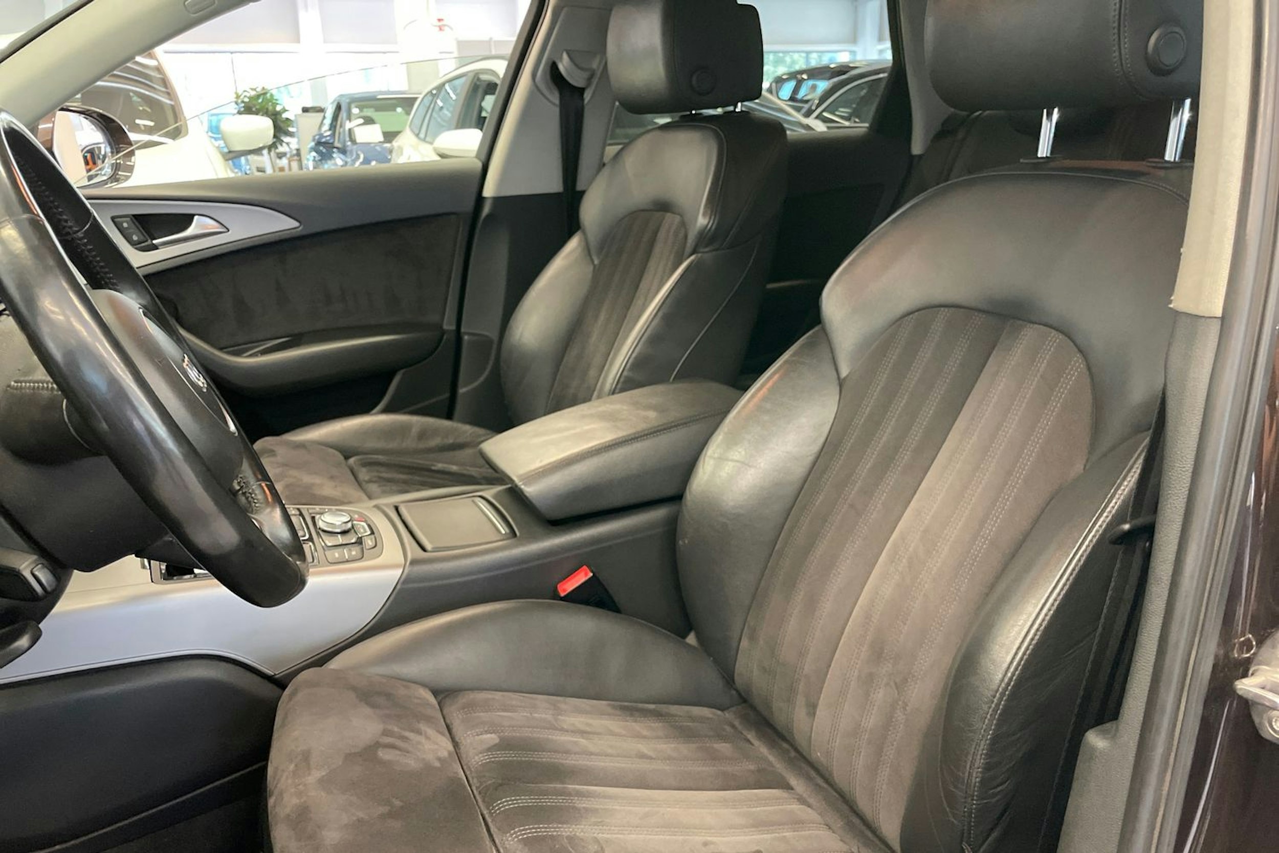 ruskea (beige) Audi A6 allroad quattro 2013 kuva 24.