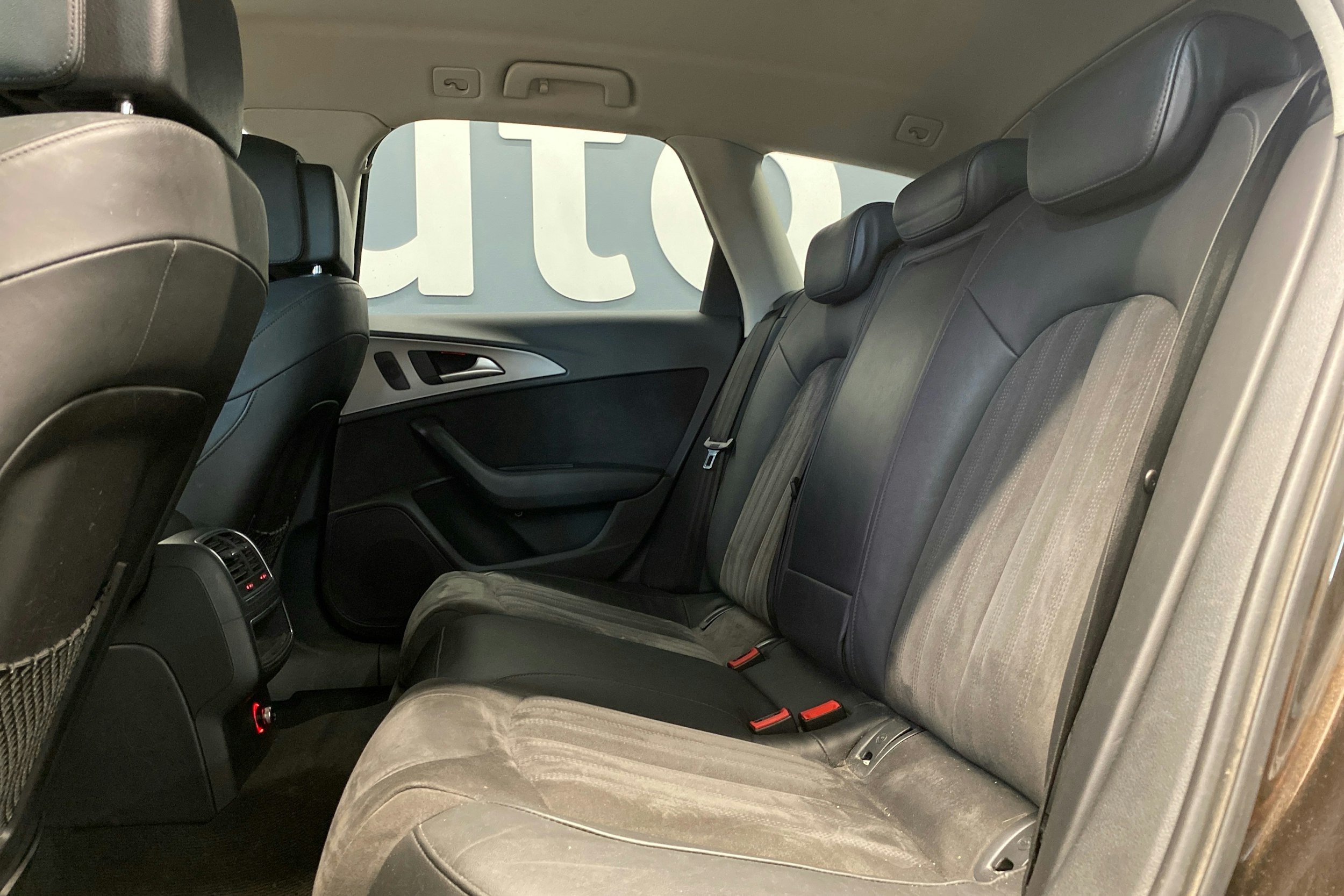 ruskea (beige) Audi A6 allroad quattro 2013 kuva 19.