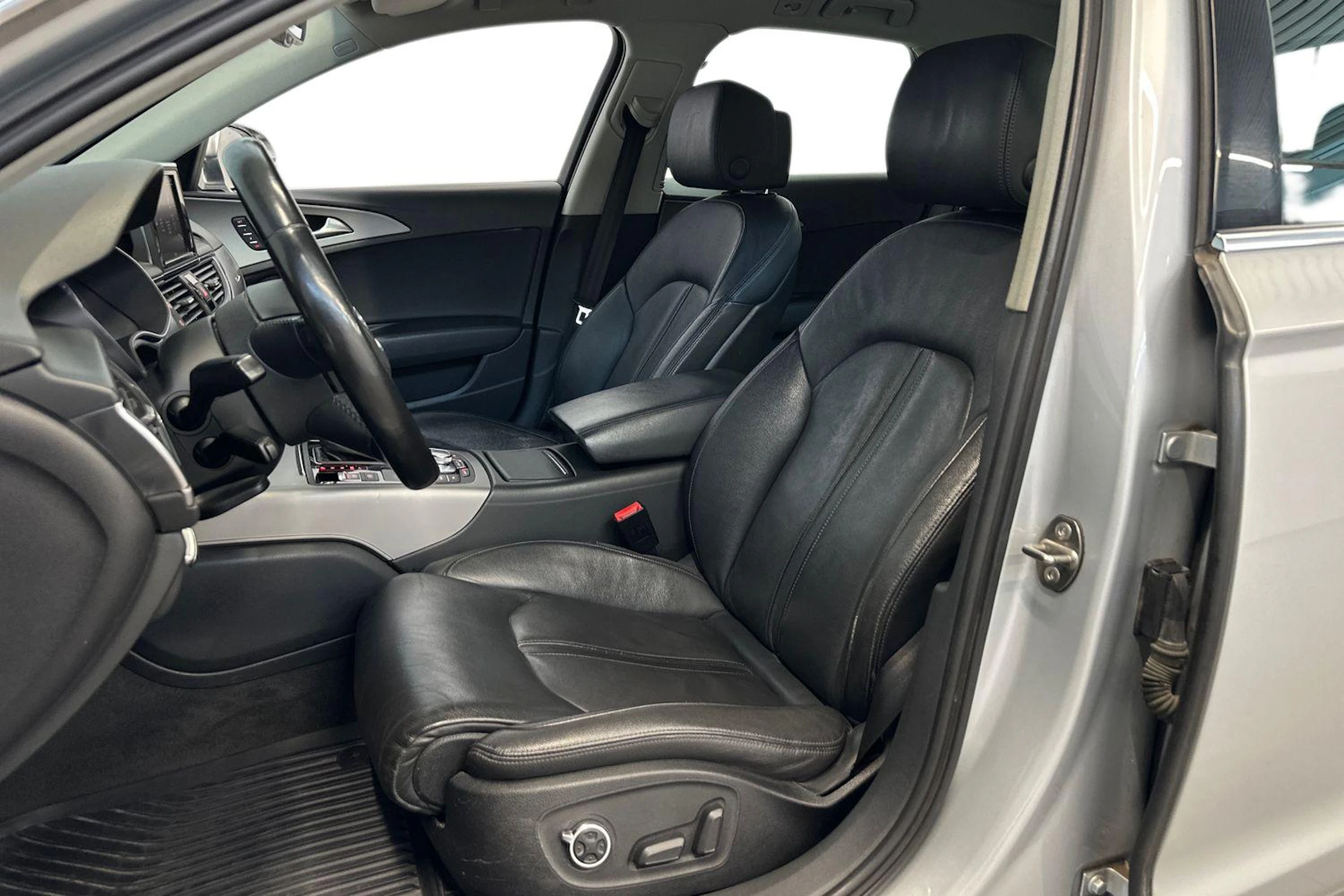 harmaa Audi A6 allroad quattro 2013 kuva 7.