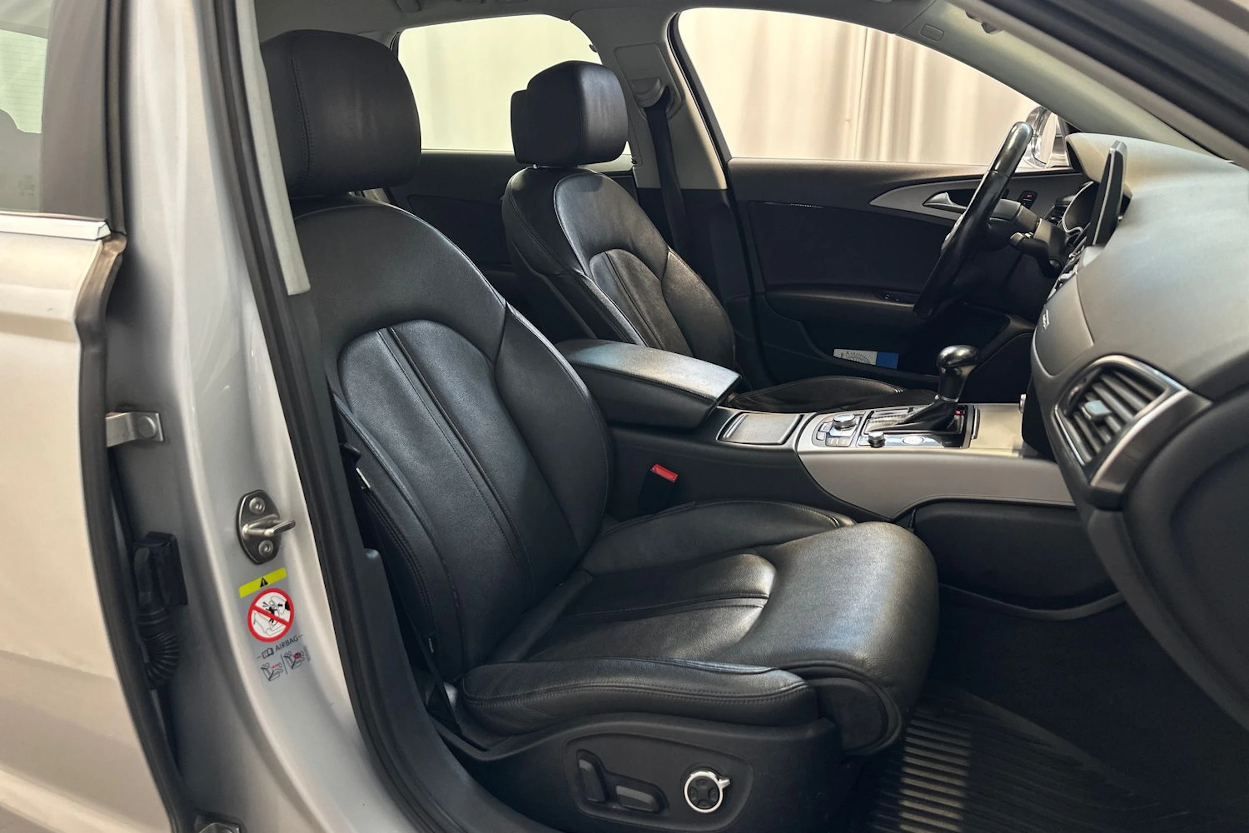 harmaa Audi A6 allroad quattro 2013 kuva 11.