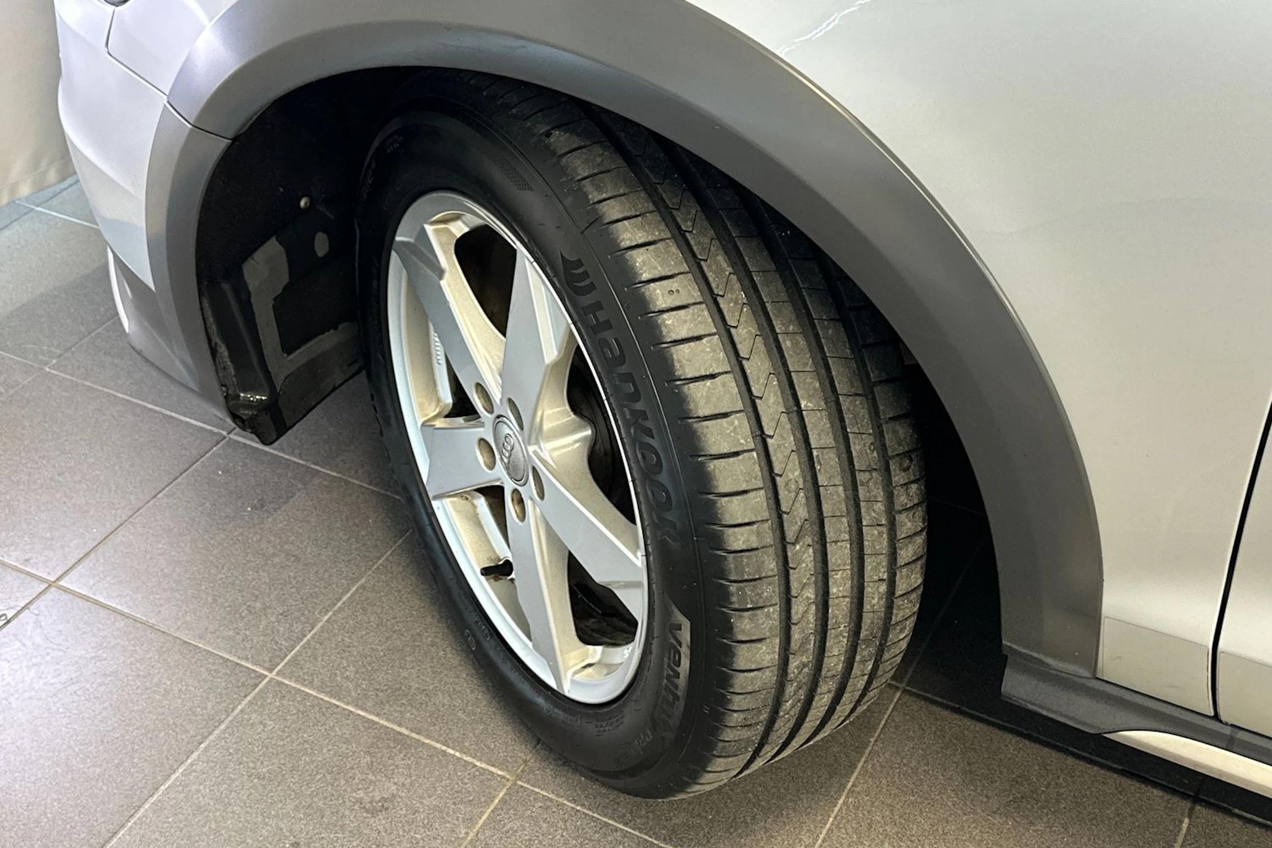 harmaa Audi A6 allroad quattro 2013 kuva 33.