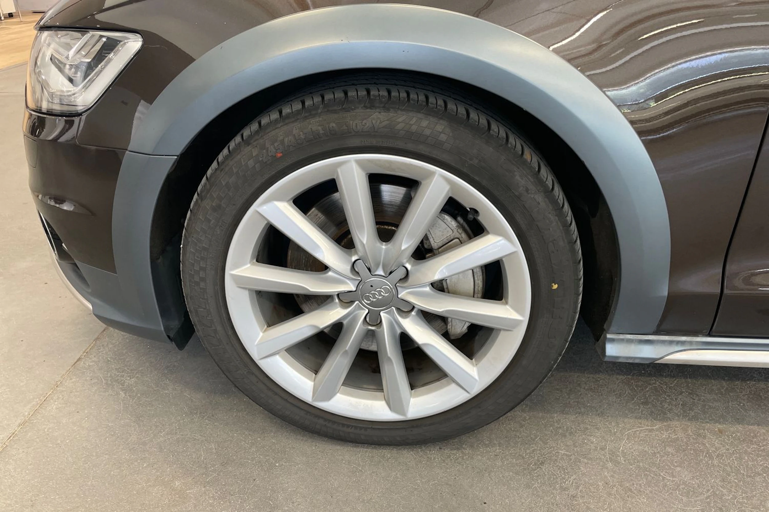 Ruskea (beige) Audi A6 ALLROAD QUATTRO 2014 kuva 10.