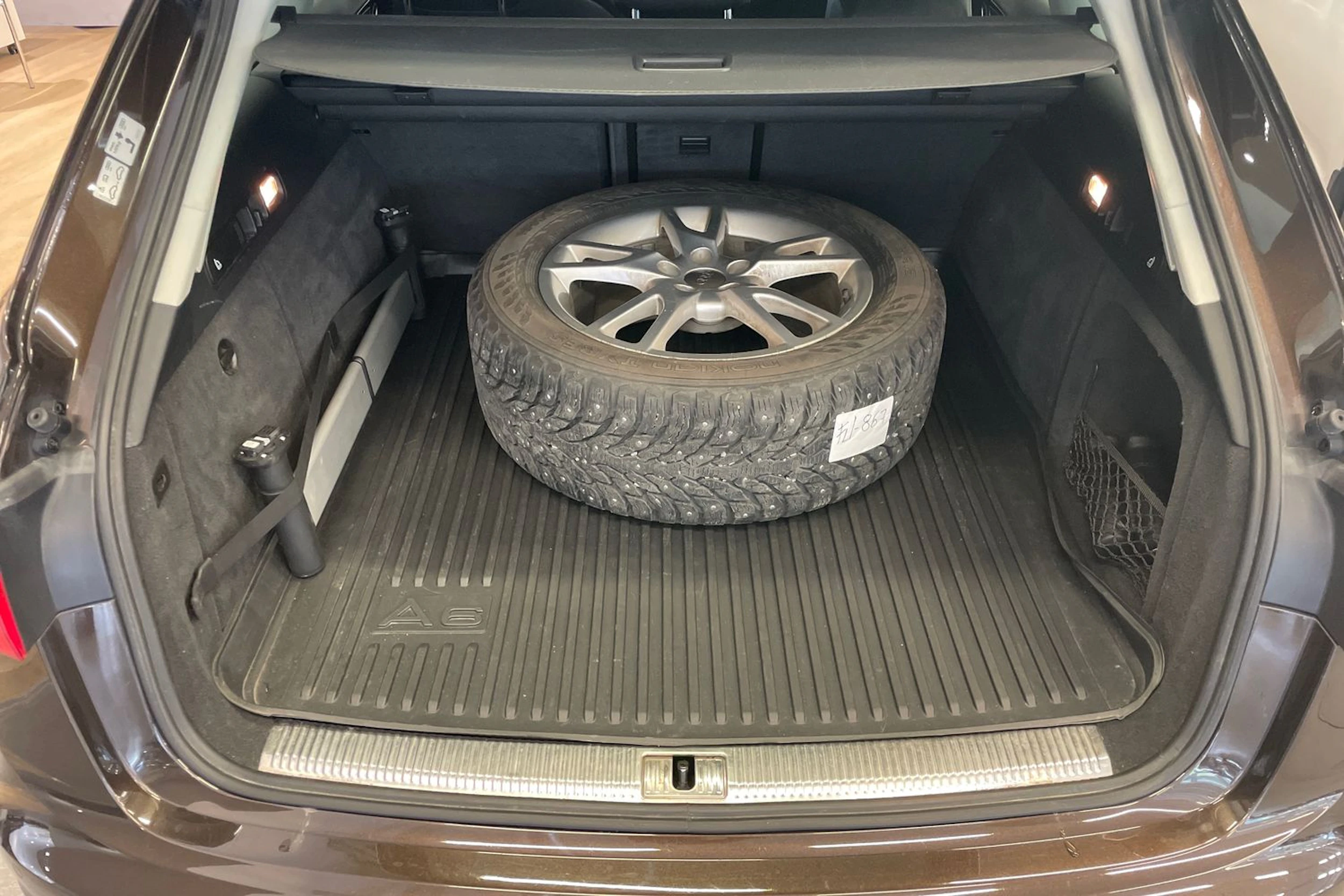 Ruskea (beige) Audi A6 ALLROAD QUATTRO 2014 kuva 13.