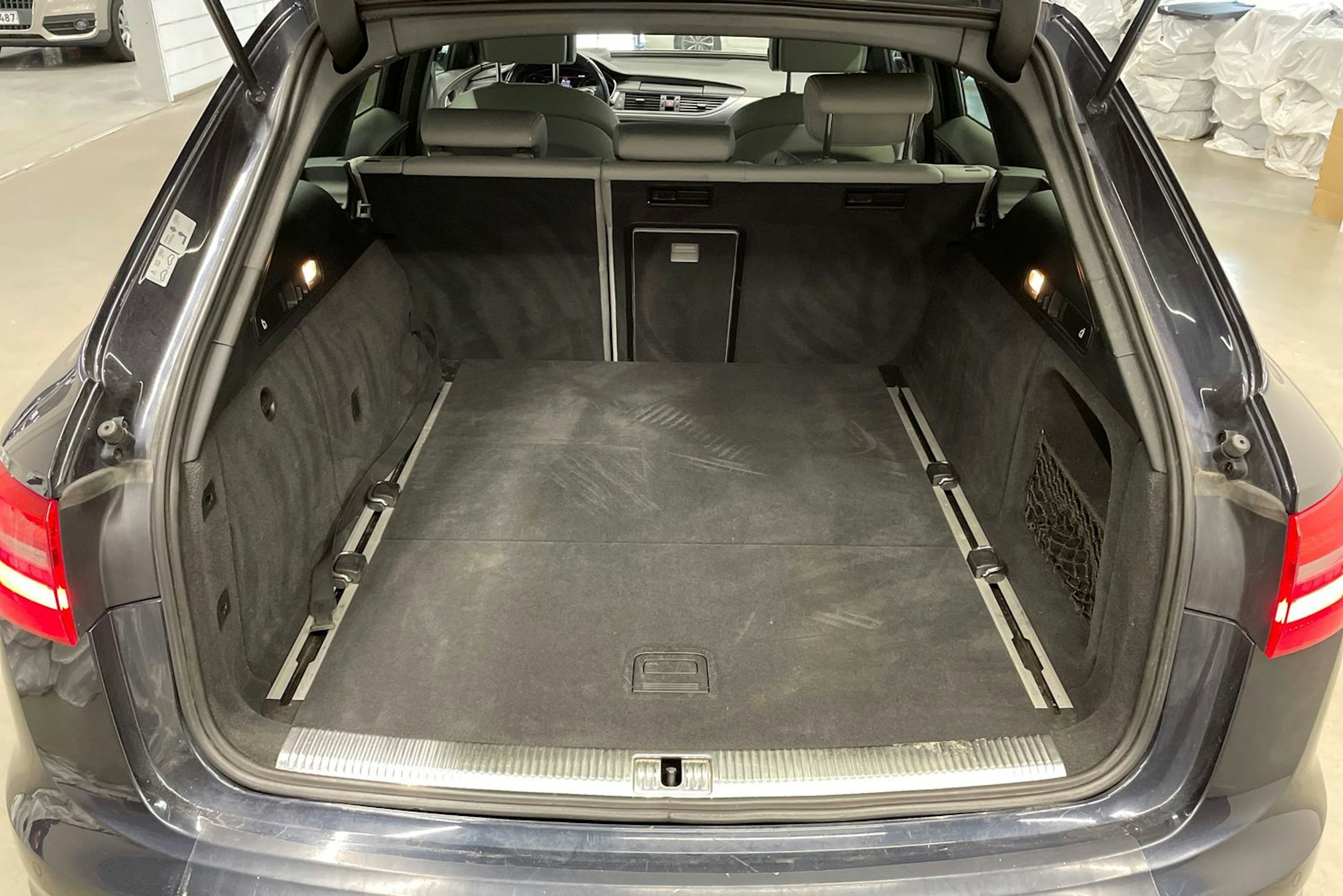 Sininen Audi A6 ALLROAD QUATTRO 2014 kuva 15.