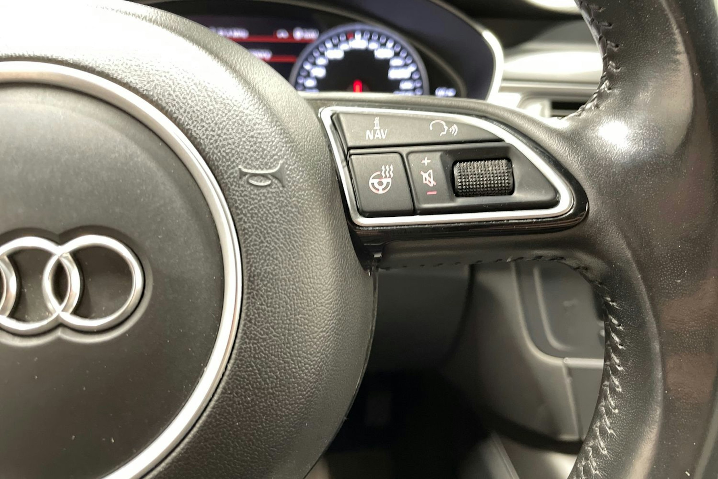 Sininen Audi A6 ALLROAD QUATTRO 2014 kuva 30.