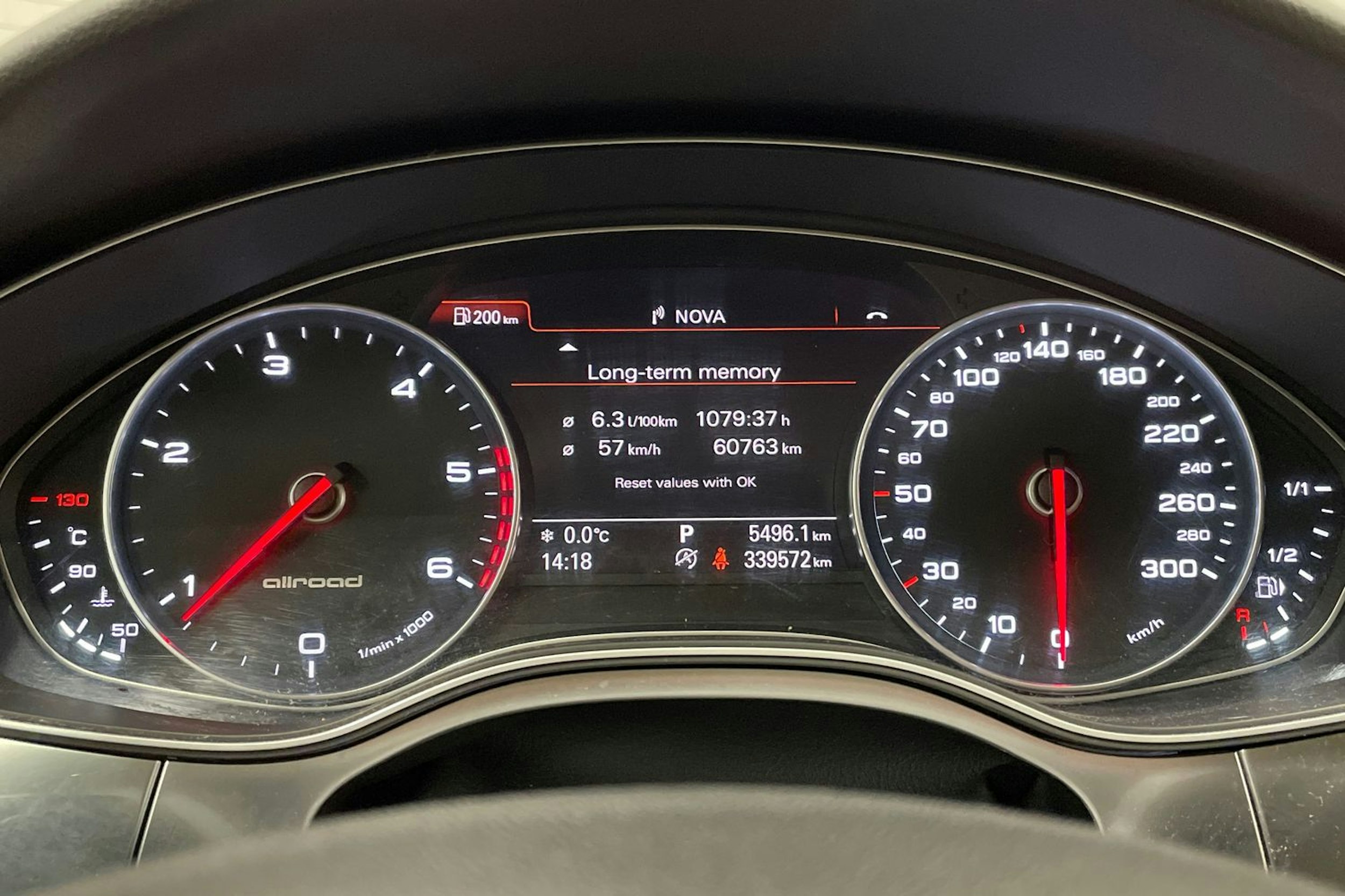 met. ruskea (beige) Audi A6 allroad quattro 2014 kuva 16.