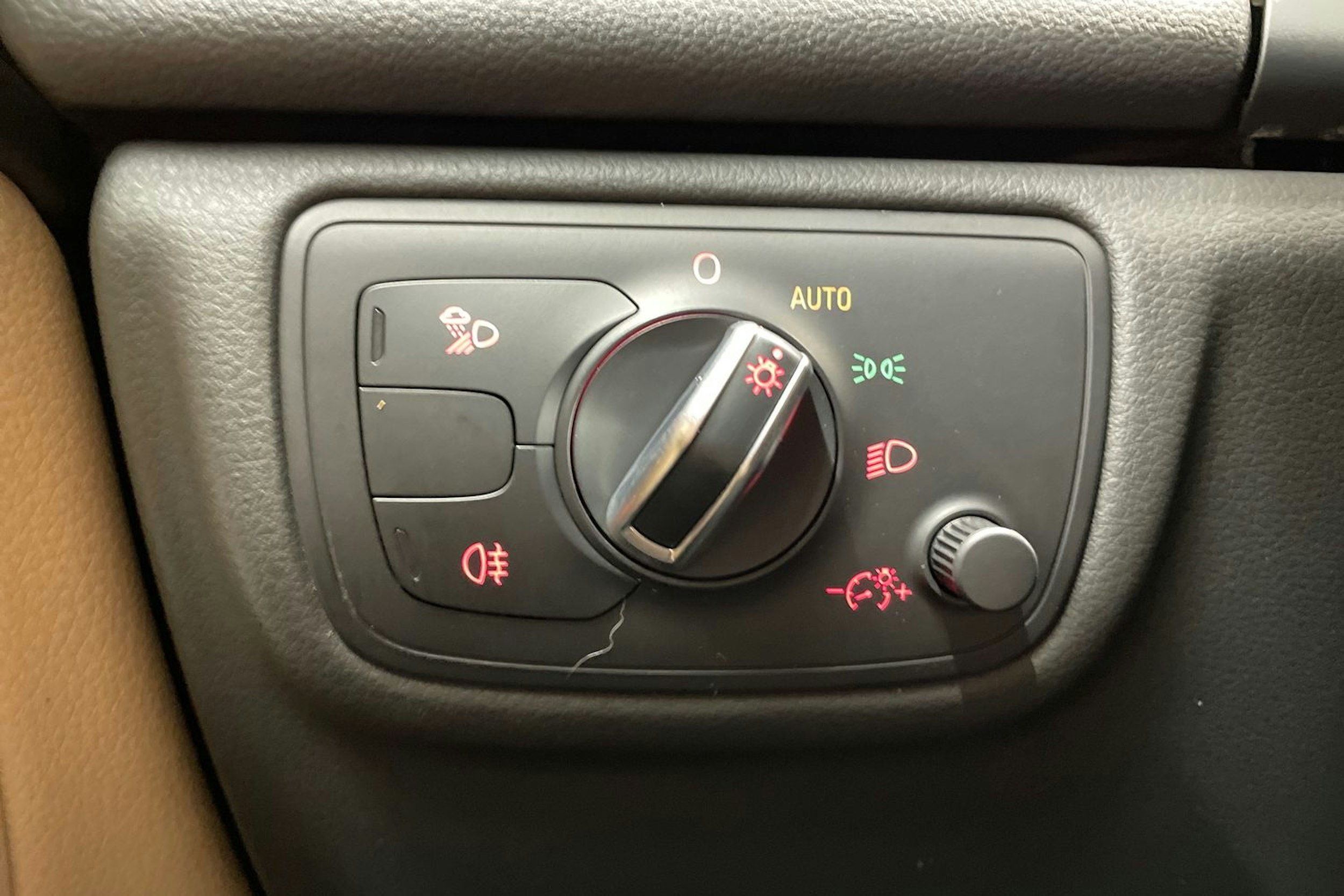 met. ruskea (beige) Audi A6 allroad quattro 2014 kuva 21.