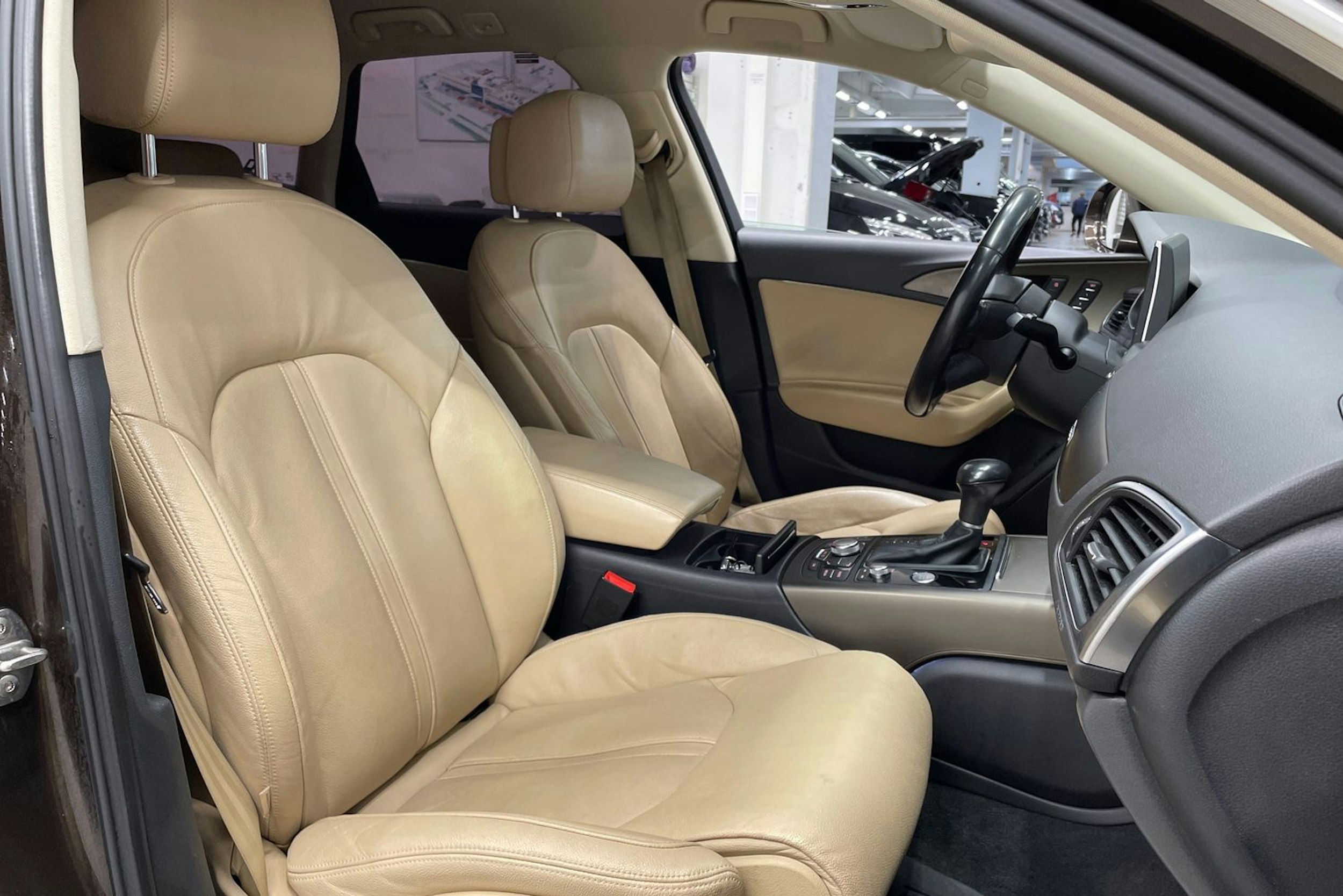 met. ruskea (beige) Audi A6 allroad quattro 2014 kuva 28.