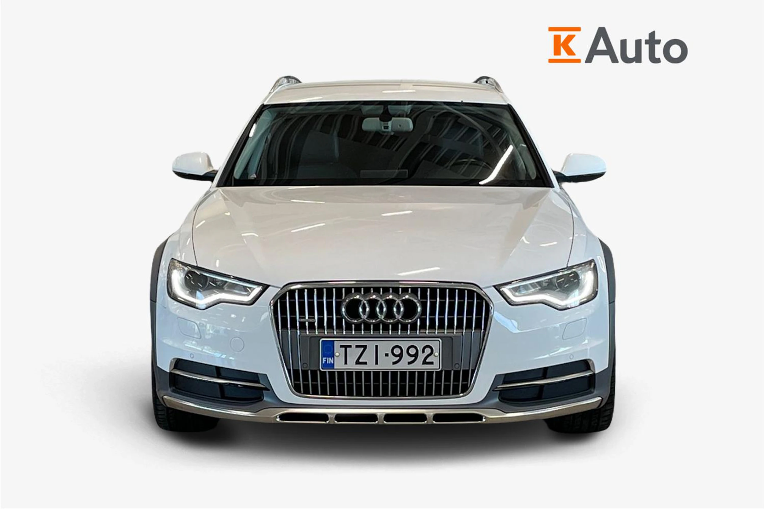 valkoinen Audi A6 allroad quattro 2014 kuva 4.