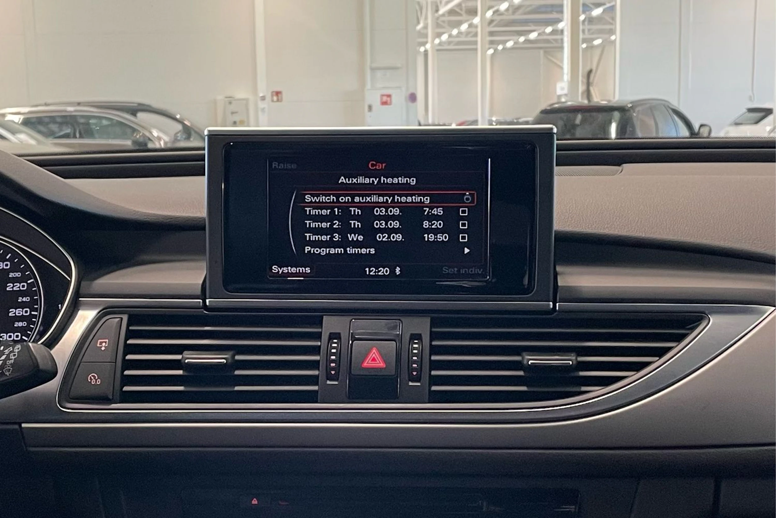 valkoinen Audi A6 allroad quattro 2014 kuva 24.