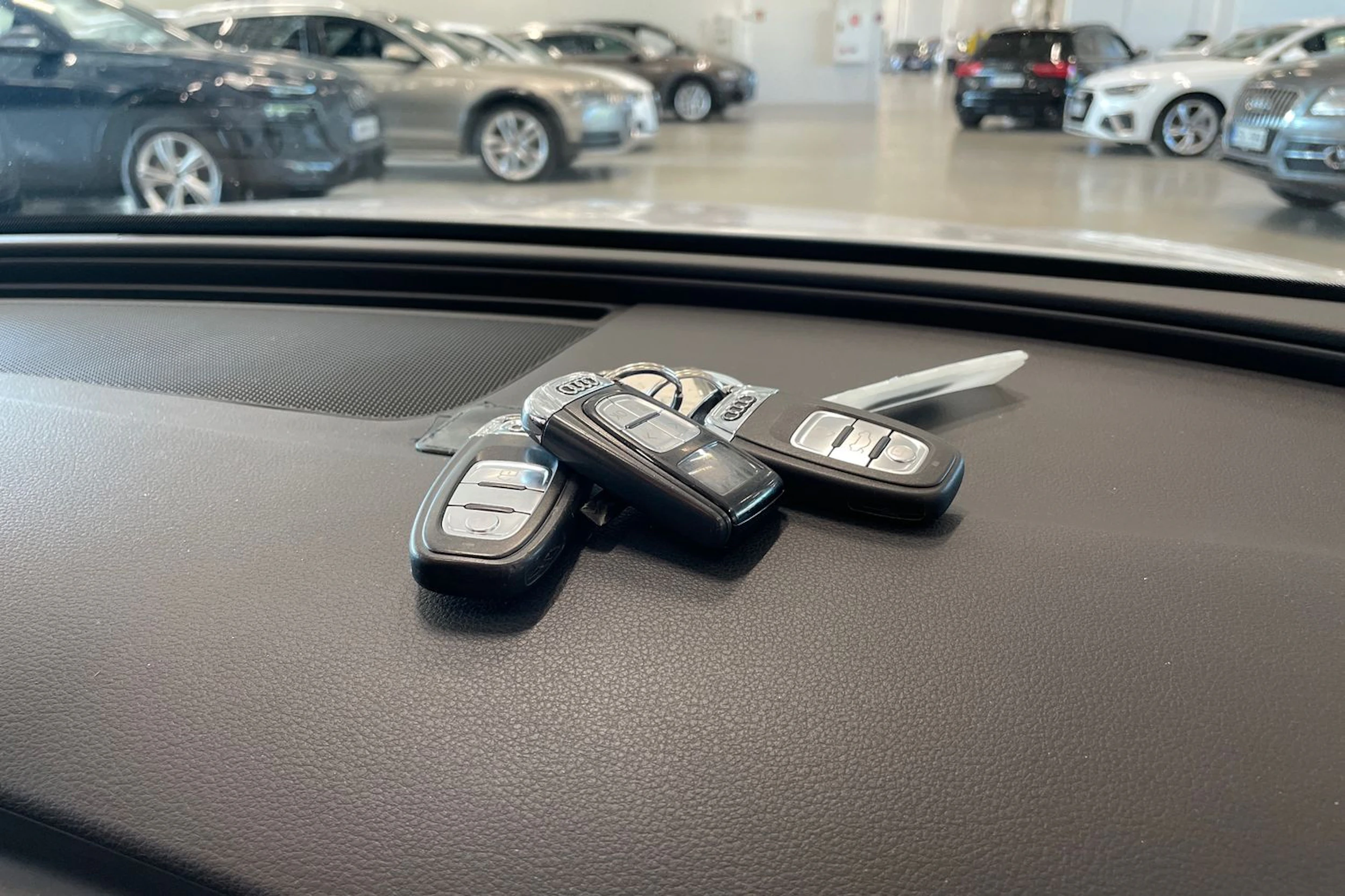 valkoinen Audi A6 allroad quattro 2014 kuva 35.