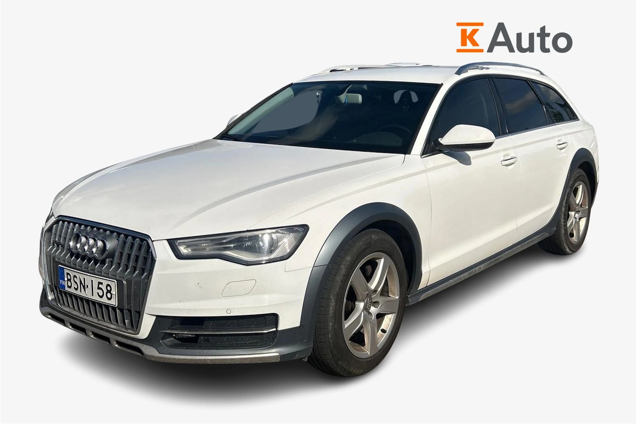 valkoinen Audi A6 allroad quattro 2015 kuva 1.