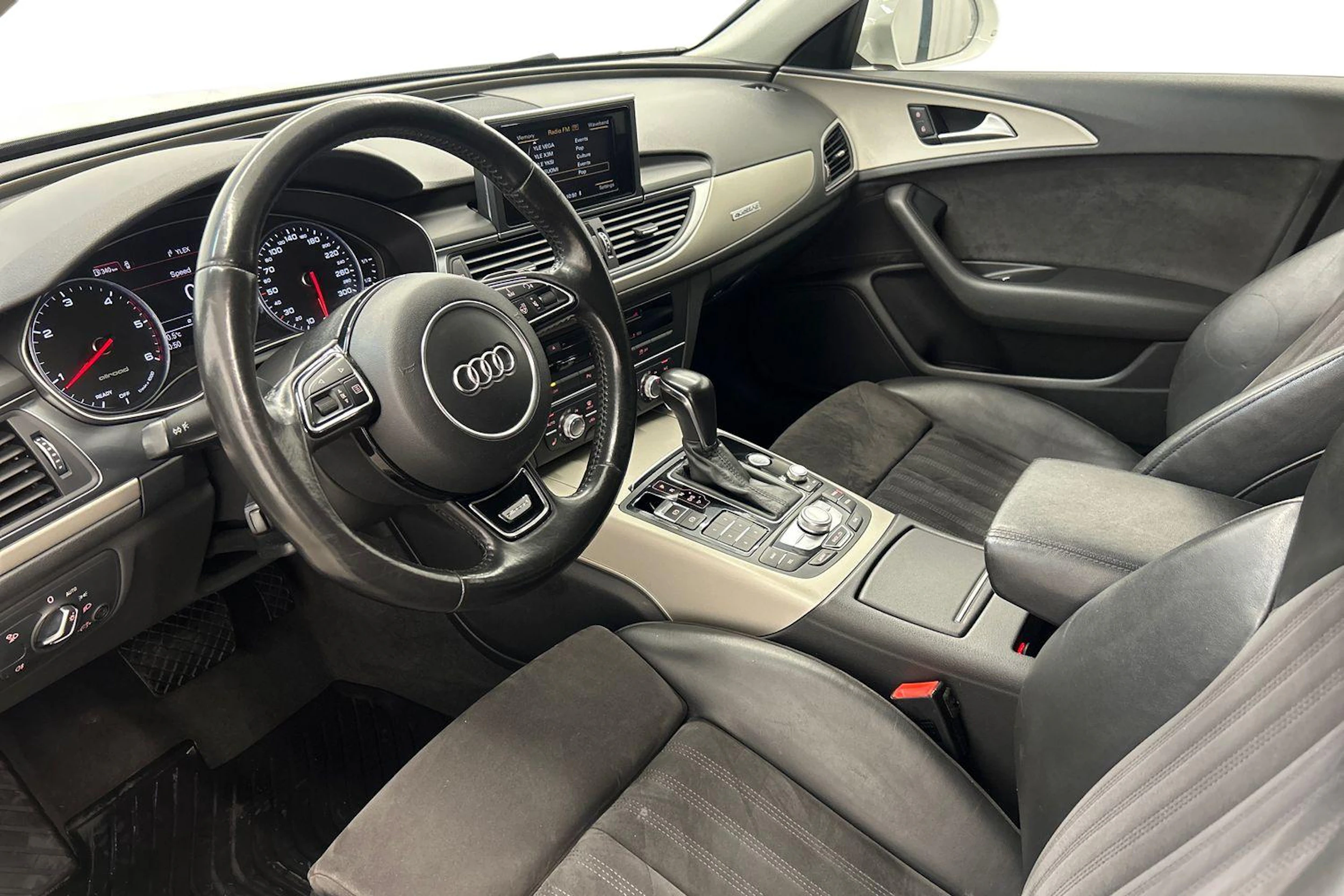 valkoinen Audi A6 allroad quattro 2015 kuva 6.