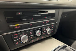 valkoinen Audi A6 allroad quattro 2015 kuva 13.