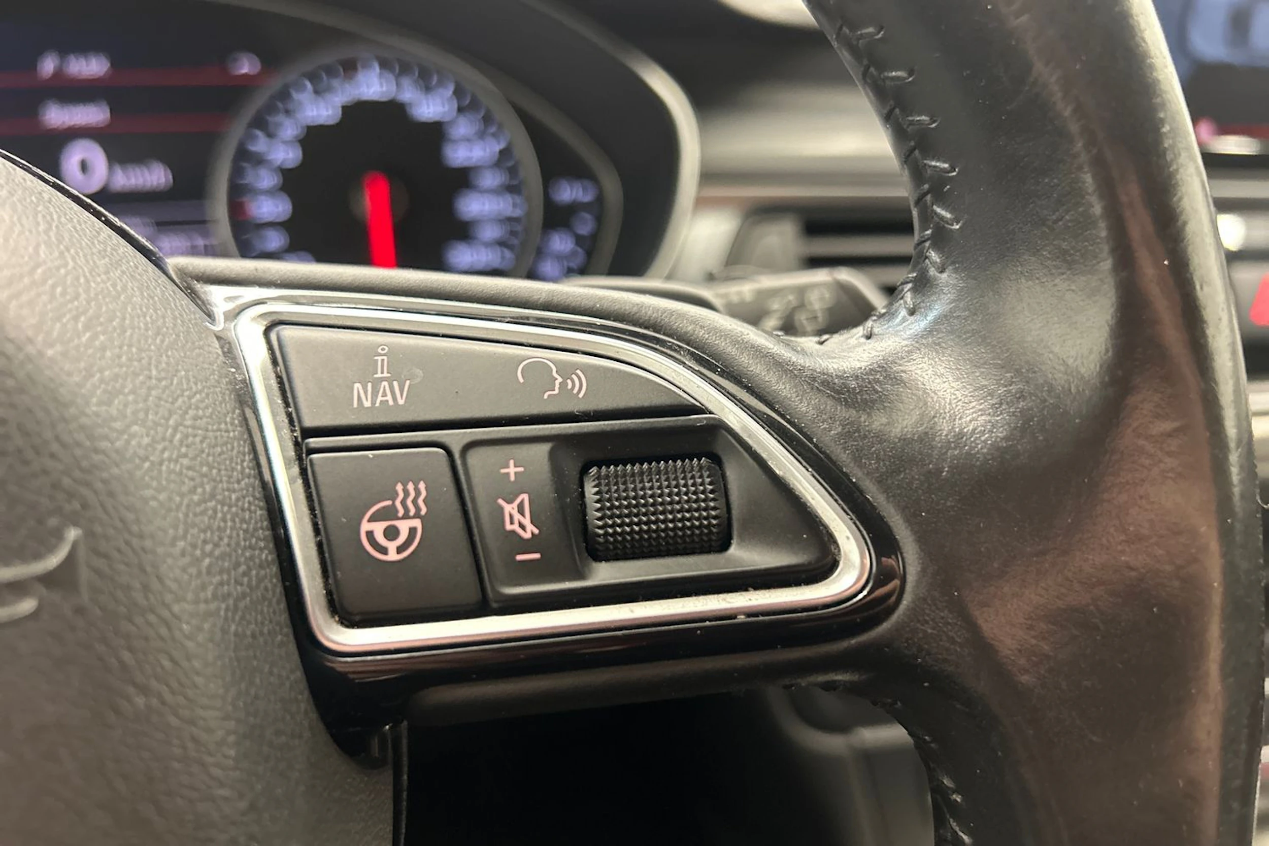 valkoinen Audi A6 allroad quattro 2015 kuva 17.