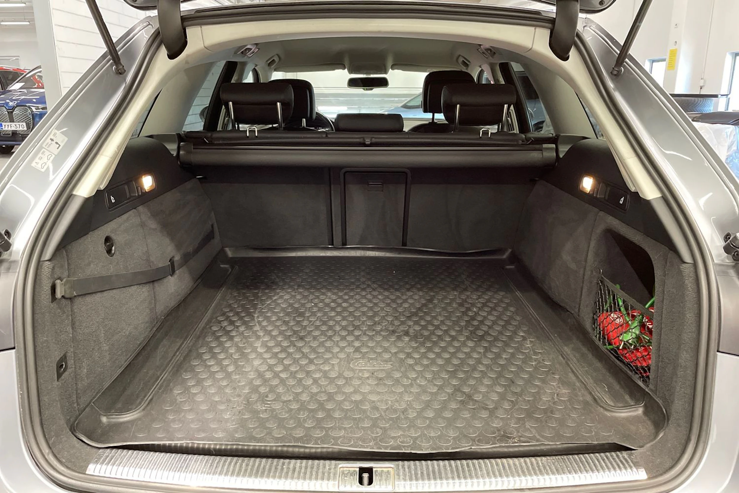 harmaa Audi A6 allroad quattro 2015 kuva 16.
