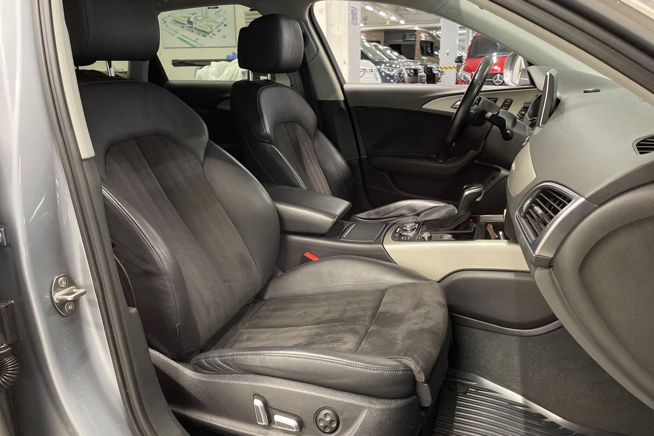 harmaa Audi A6 allroad quattro 2015 kuva 28.