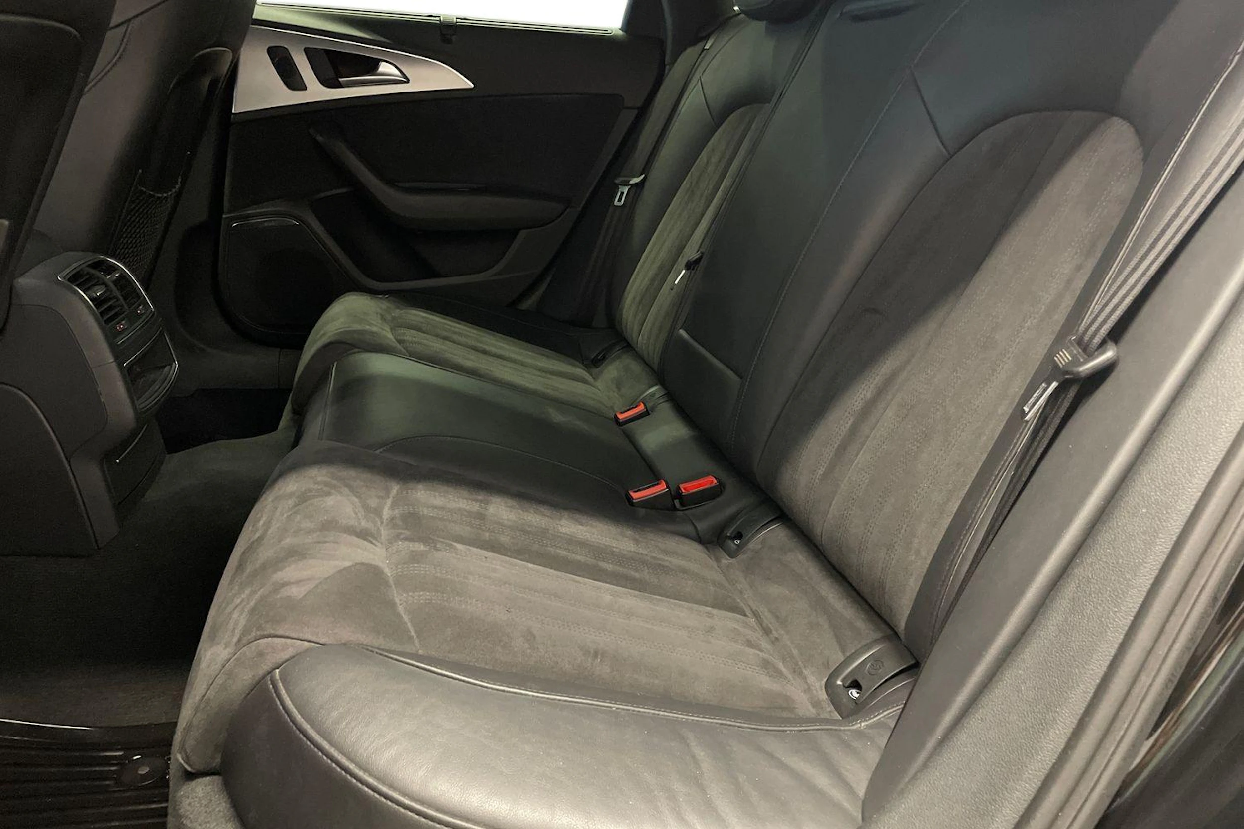 Musta Audi A6 ALLROAD QUATTRO 2015 kuva 8.