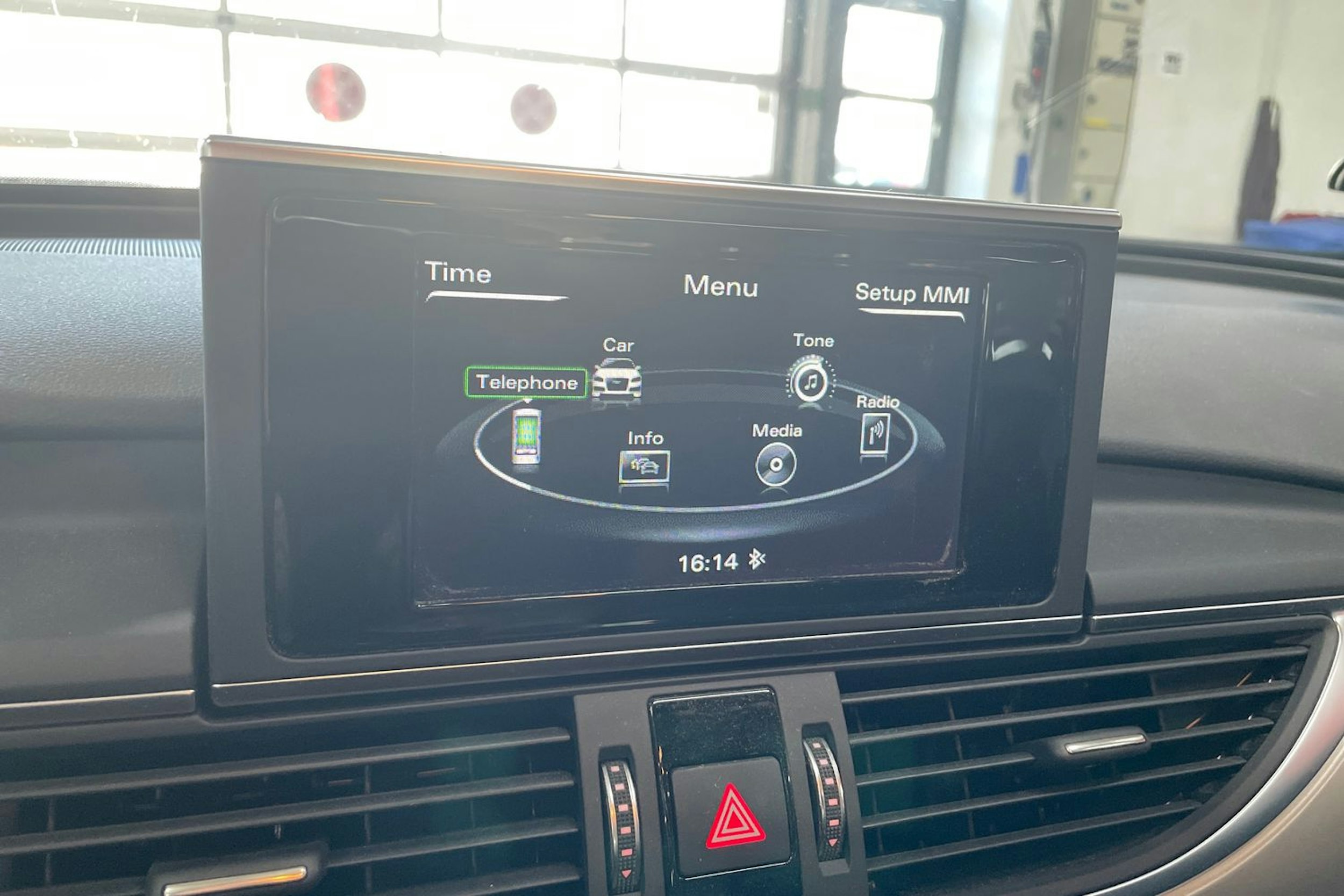 Musta Audi A6 ALLROAD QUATTRO 2015 kuva 16.