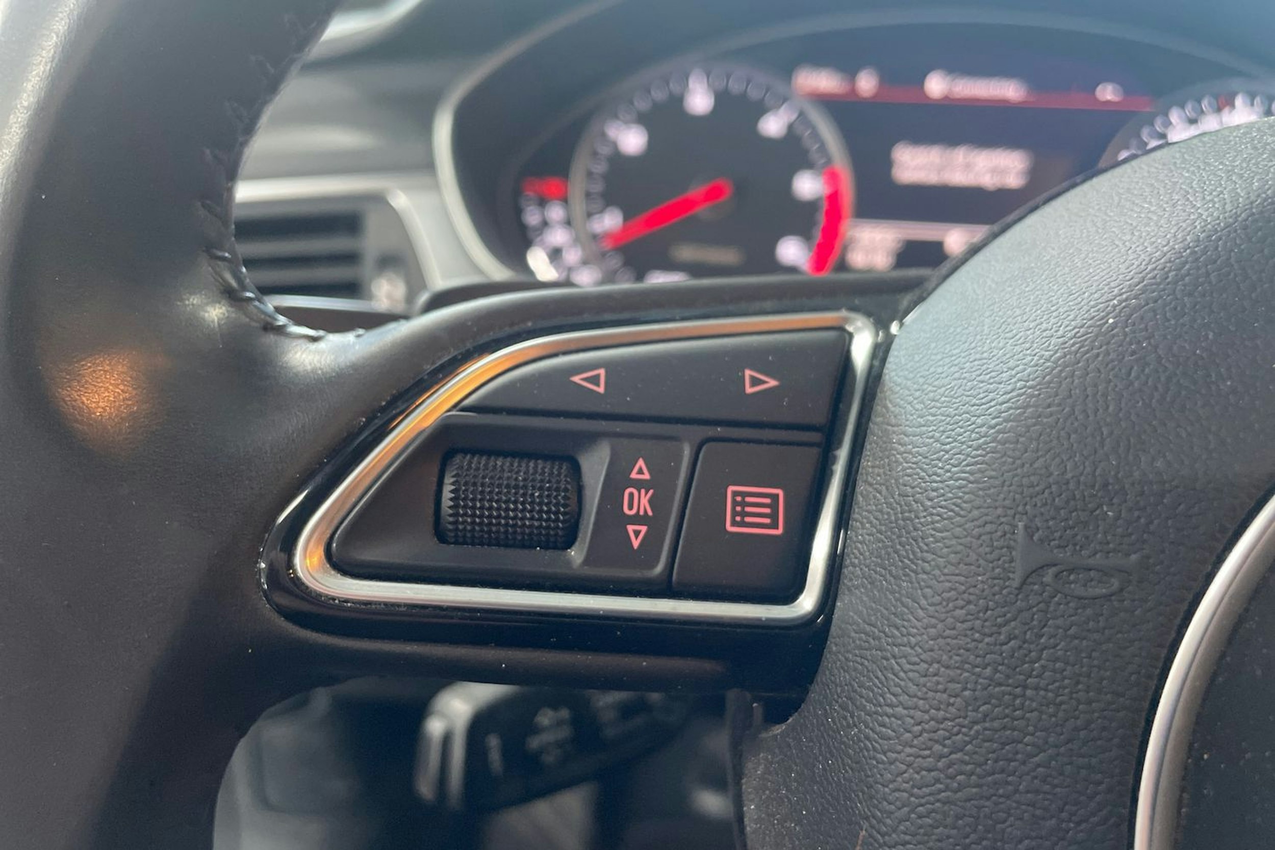Musta Audi A6 ALLROAD QUATTRO 2015 kuva 19.