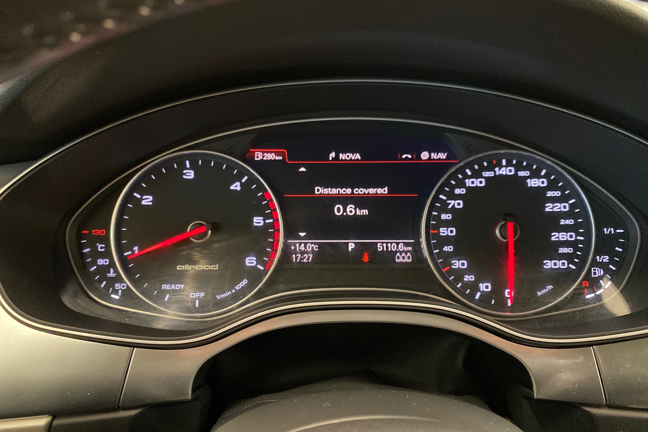 musta Audi A6 allroad quattro 2015 kuva 11.