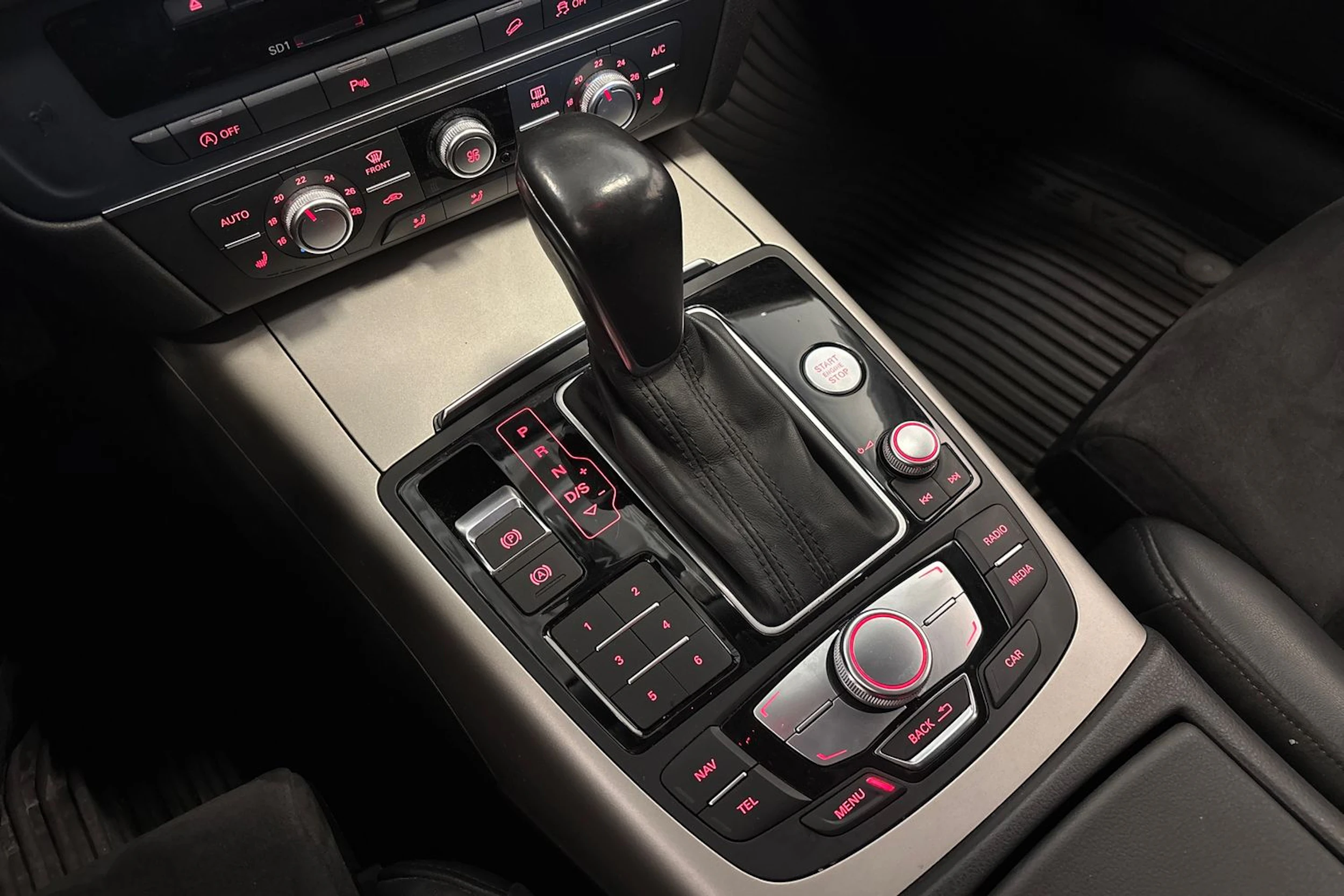 Ruskea (beige) Audi A6 ALLROAD QUATTRO 2015 kuva 29.