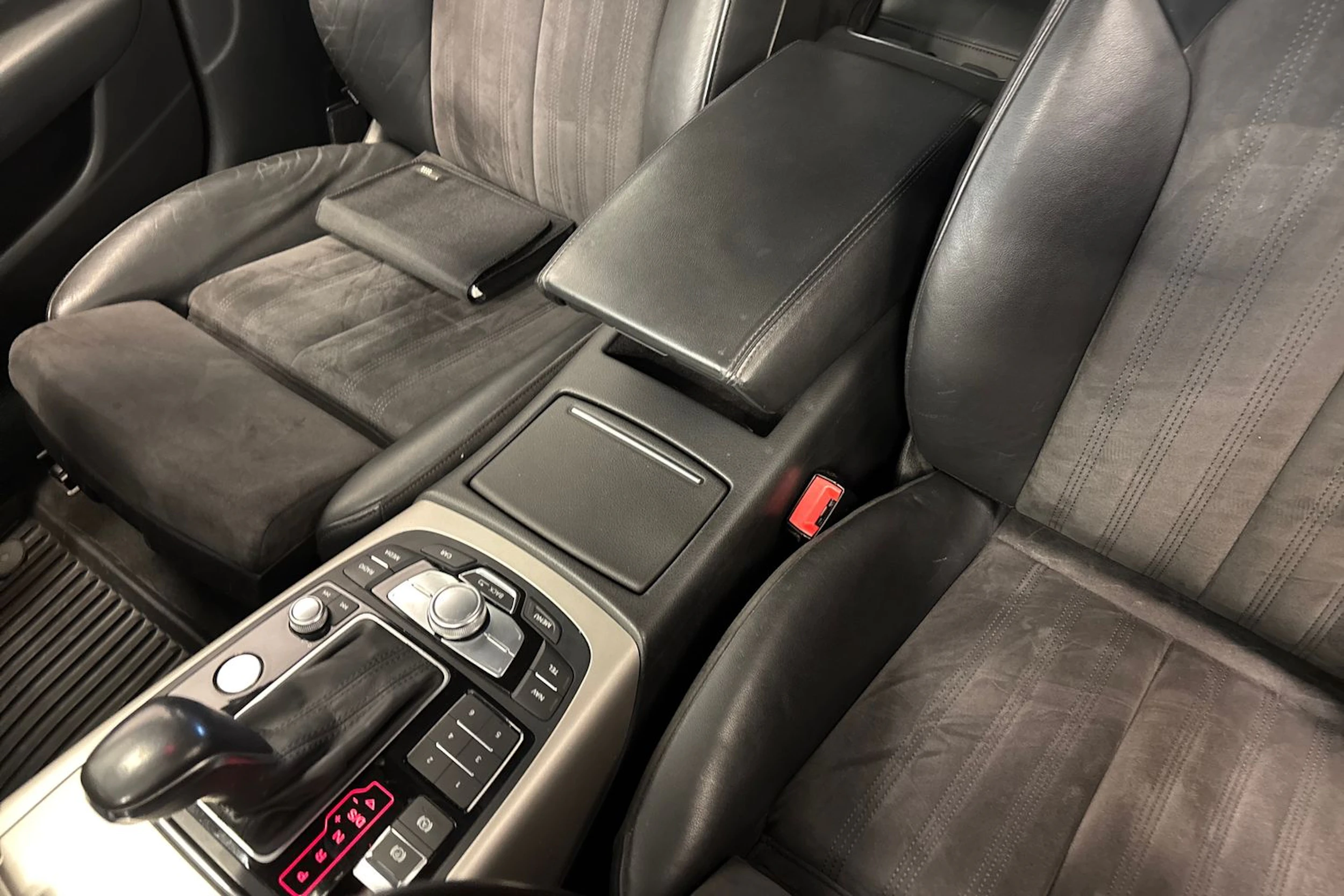 Ruskea (beige) Audi A6 ALLROAD QUATTRO 2015 kuva 30.